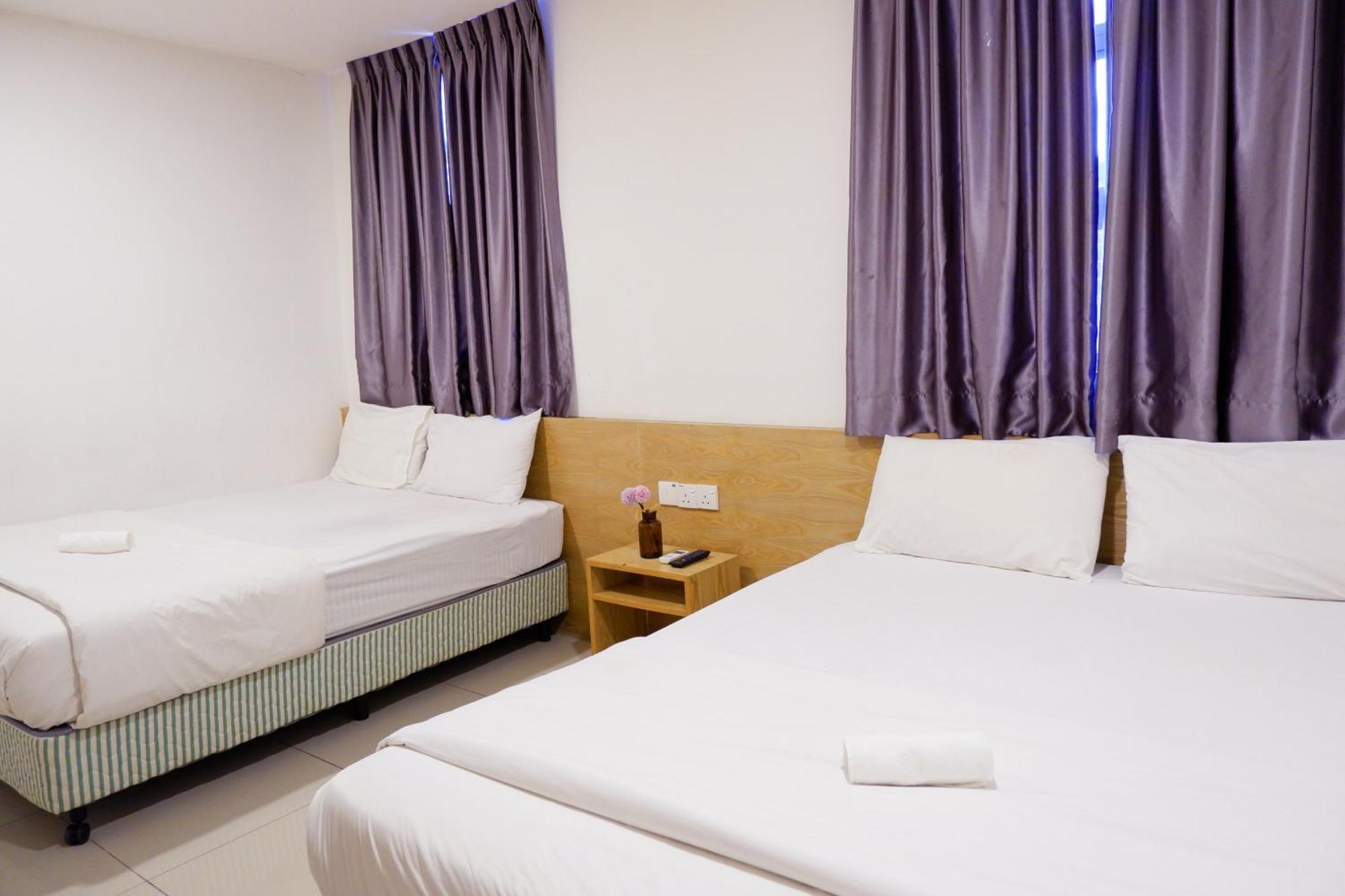 OYO 337 Iris Hotel Kajang Buitenkant foto