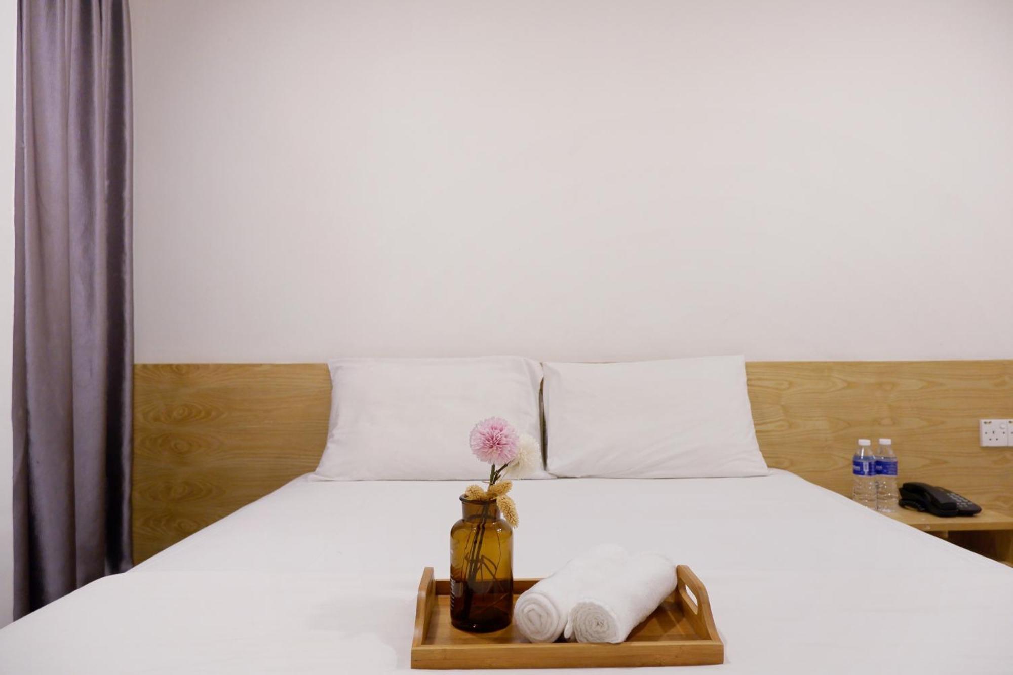 OYO 337 Iris Hotel Kajang Buitenkant foto