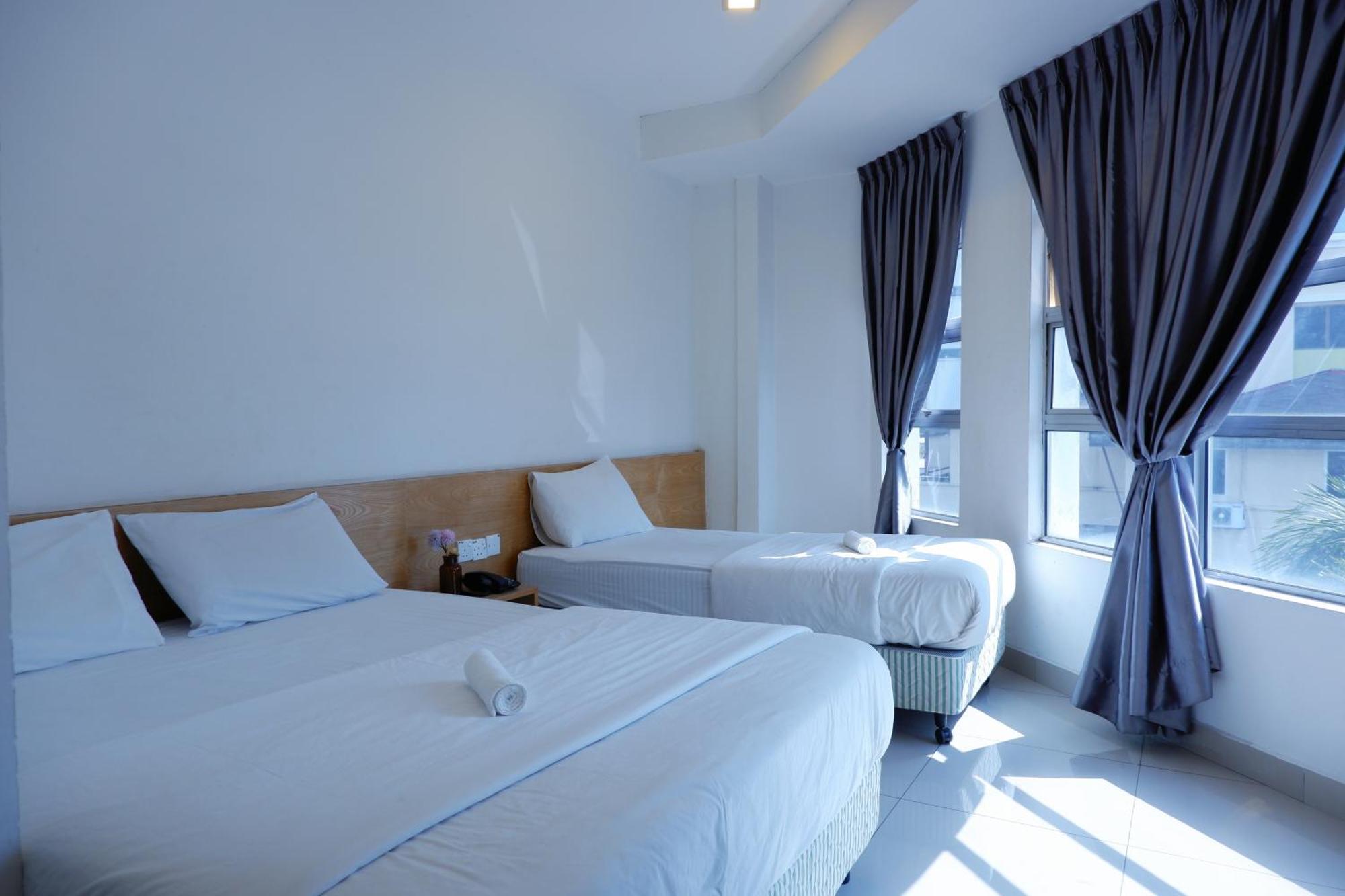 OYO 337 Iris Hotel Kajang Buitenkant foto