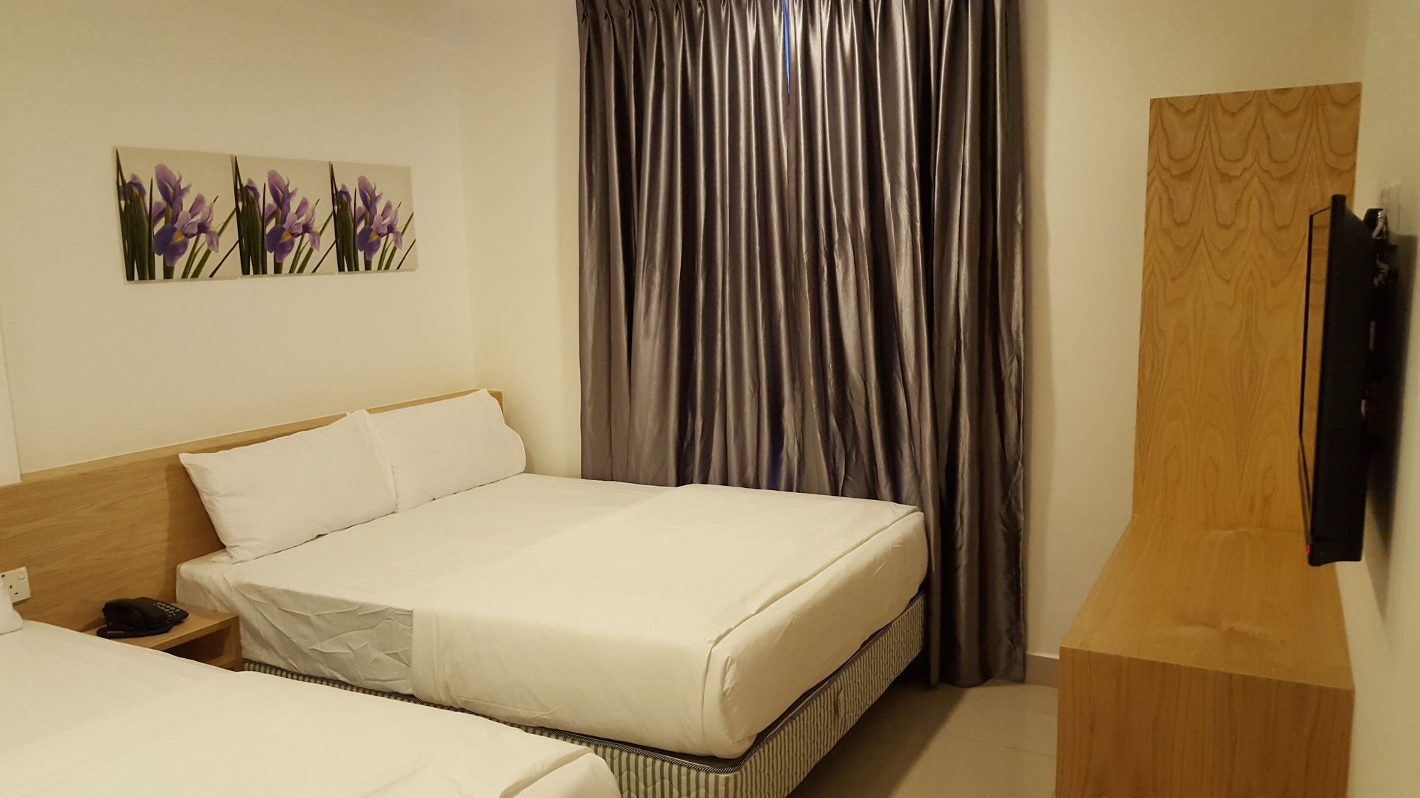 OYO 337 Iris Hotel Kajang Buitenkant foto